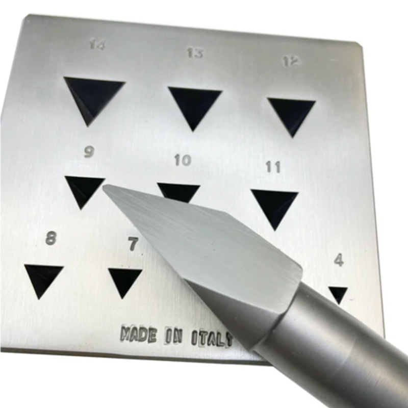 Blocco triangolare OMO con pun - Xtool Jewelry Making recensione e prezzo