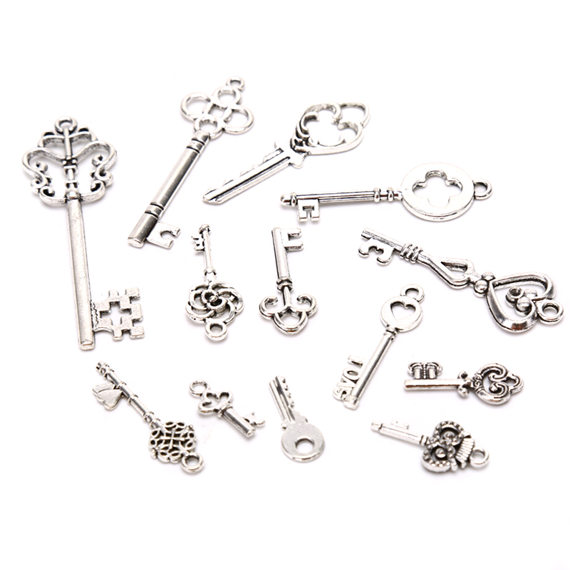 [LA] Set di 13 Ciondoli Vintag - Jewelry Making In La recensione e prezzo